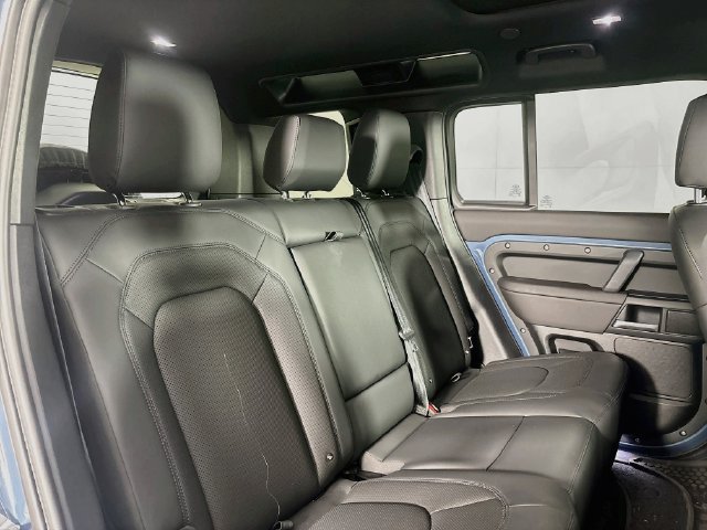 Used 2026 Land Rover Defender 110 S AWD/4WD image 27