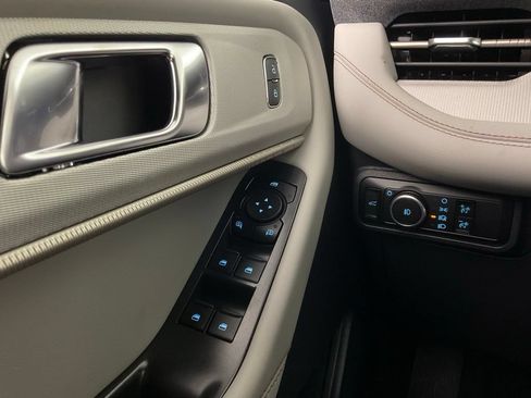 New 2027 Ford Explorer Active w/ Active Comfort Package RWD image 21
