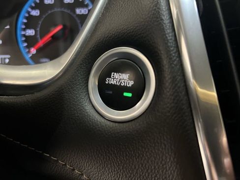 Used 2018 Chevrolet Traverse LT FWD image 15