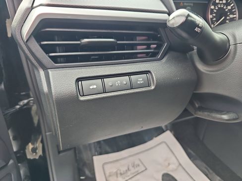 Used 2023 Nissan Altima 2.5 SR image 14