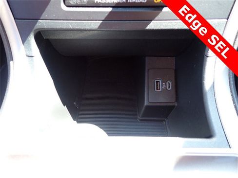 Used 2024 Ford Edge SEL image 26