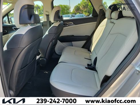 Certified 2024 Kia Sportage EX FWD image 11