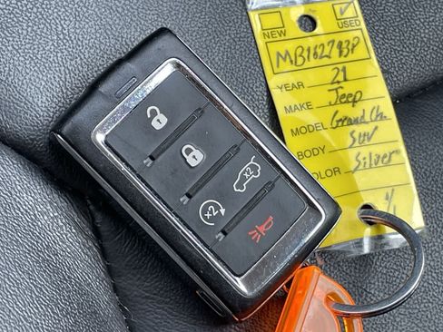 Used 2021 Jeep Grand Cherokee L Limited AWD/4WD image 33