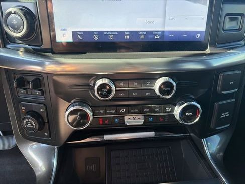 Used 2023 Ford F150 Lariat image 9