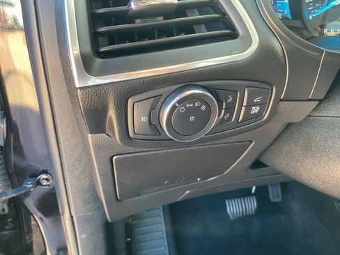 Certified 2022 Ford Edge Titanium image 24