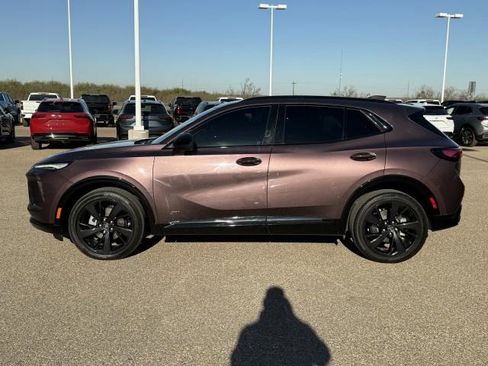 Certified 2024 Buick Envision Sport Touring image 5