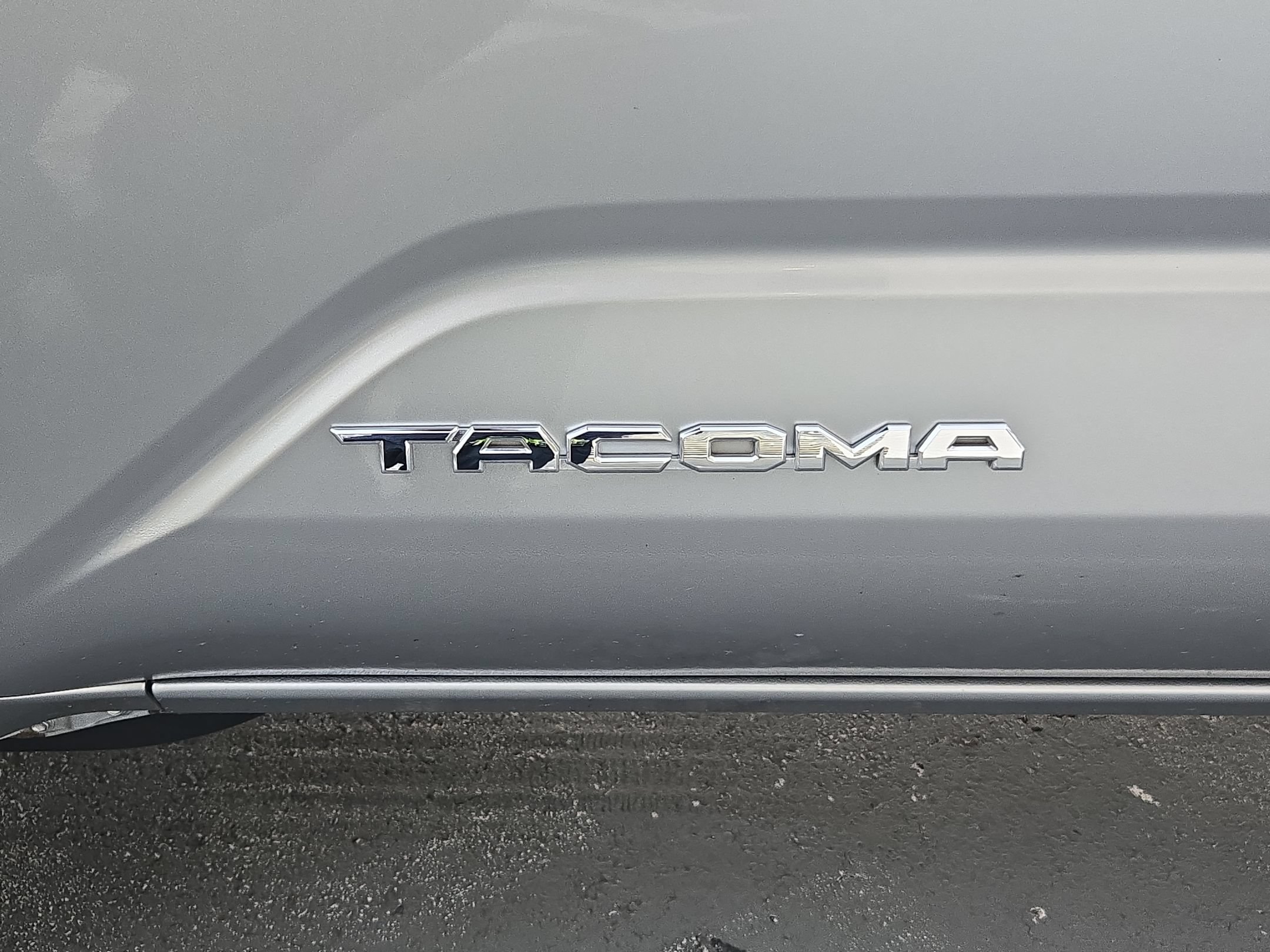 Used 2024 Toyota Tacoma SR5 RWD image 34