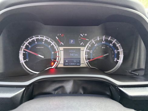 Used 2017 Toyota 4Runner SR5 image 21