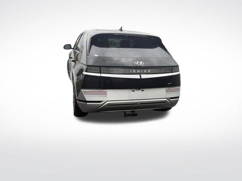Used 2023 Hyundai Ioniq 5 Limited AWD/4WD image 4