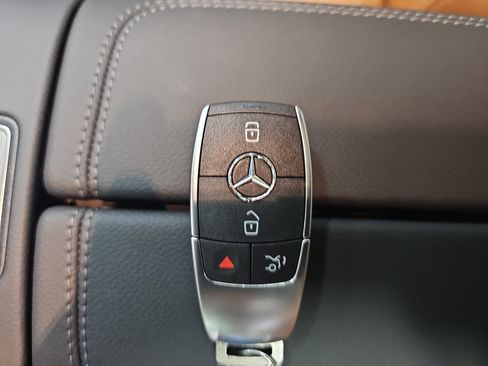 New 2026 Mercedes-Benz E 450 4MATIC Sedan image 36
