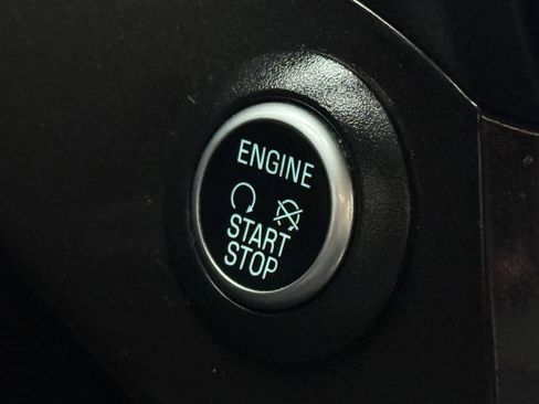 Used 2018 Ford Escape Titanium image 24