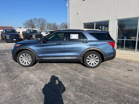 Used 2020 Ford Explorer Limited w/ Class III Trailer Tow Package image 8