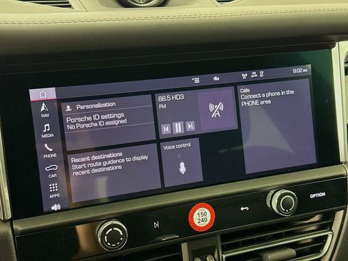 Certified 2025 Porsche Macan T image 18