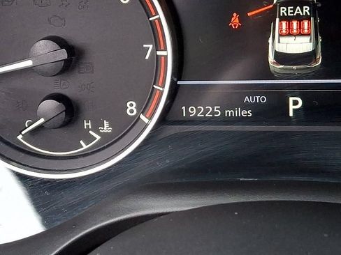Used 2023 Nissan Rogue SV AWD/4WD image 20