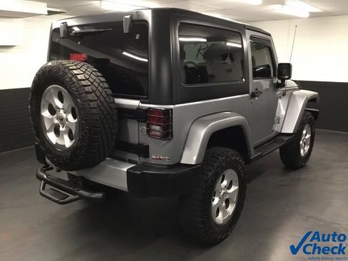 Used 2014 Jeep Wrangler Sahara w/ Dual Top Group AWD/4WD image 11