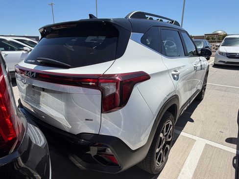Certified 2024 Kia Seltos X-Line AWD/4WD image 3
