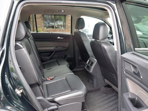 Used 2021 Volkswagen Atlas SE w/ Panoramic Sunroof Package AWD/4WD image 36