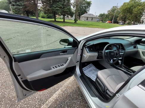 Used 2019 Hyundai Sonata ECO image 10