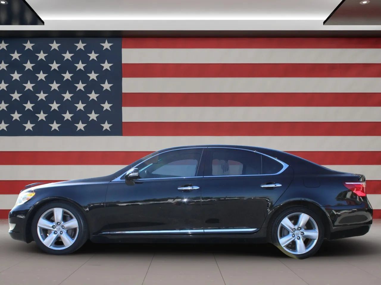 Used 2010 Lexus LS 460 RWD image 44