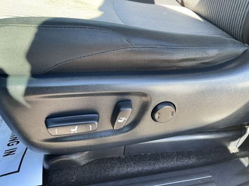 Certified 2023 Toyota 4Runner SR5 AWD/4WD image 13