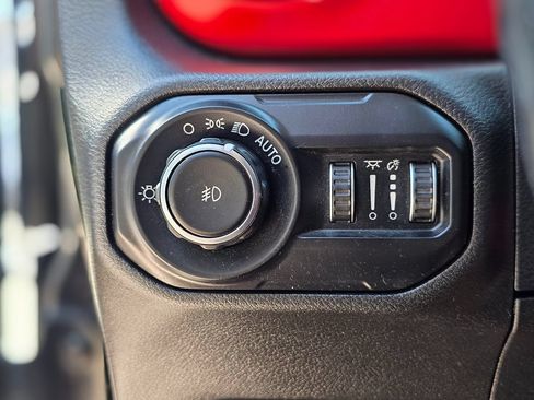 Used 2021 Jeep Wrangler Unlimited Rubicon AWD/4WD image 52