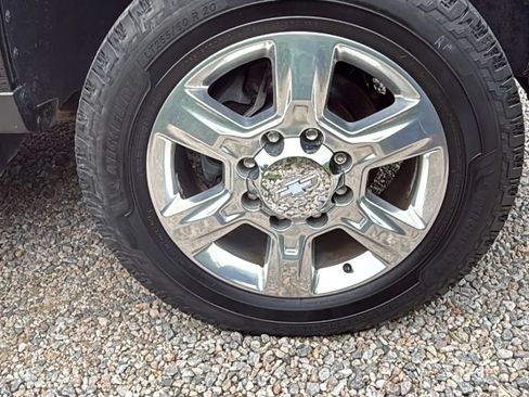 Used 2017 Chevrolet Silverado 2500 LTZ w/ Duramax Plus Package AWD/4WD image 45