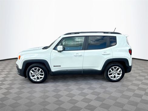 Used 2018 Jeep Renegade Latitude image 9