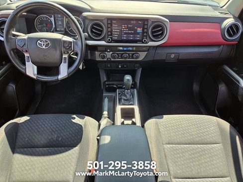 Used 2022 Toyota Tacoma SR5 AWD/4WD image 12