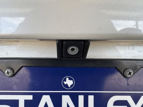 Used 2012 GMC Yukon Denali image 32