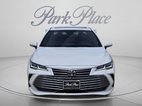 Used 2019 Toyota Avalon Limited w/ Advanced Safety Package FWD image 7