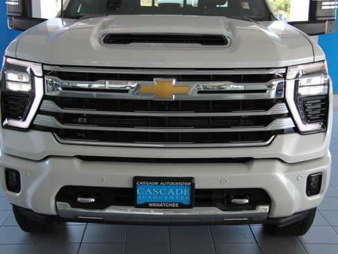 New 2025 Chevrolet Silverado 2500 High Country w/ Technology Package image 18