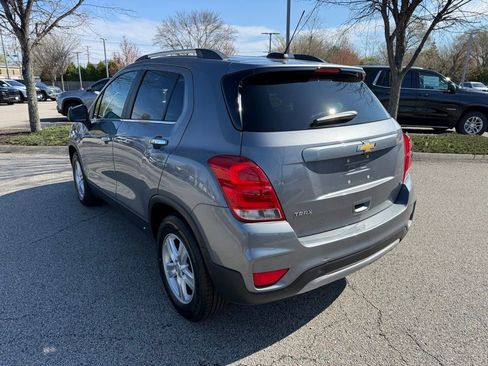 Used 2020 Chevrolet Trax LT w/ LT Convenience Package image 3