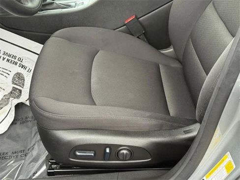Used 2024 Chevrolet Malibu LT image 16