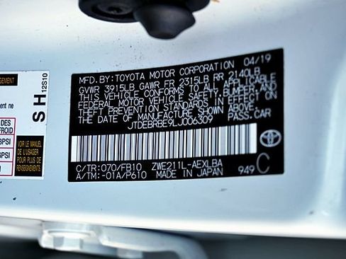 Used 2020 Toyota Corolla LE w/ Body Protection Package FWD image 33