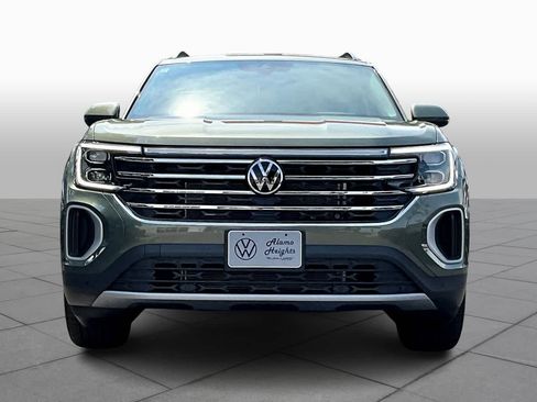 New 2026 Volkswagen Atlas SE FWD image 3