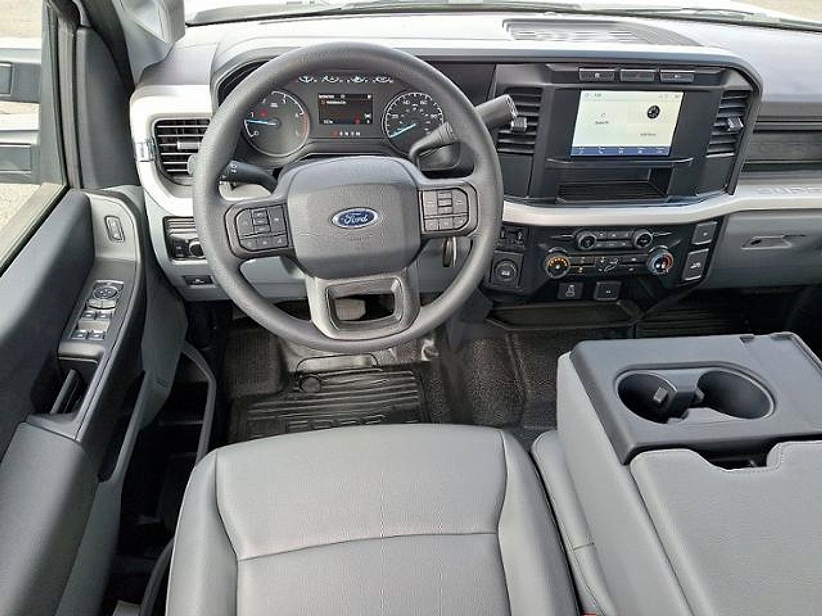 New 2024 Ford F550 2WD SuperCab Super Duty image 9