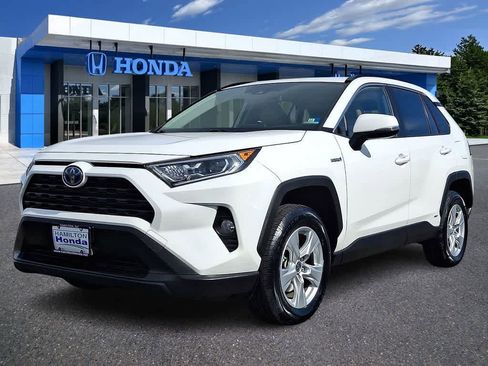 Used 2021 Toyota RAV4 XLE w/ XLE Grade Weather Package image 1