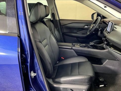 Used 2023 Nissan Rogue SL w/ SL Premium Package FWD image 9