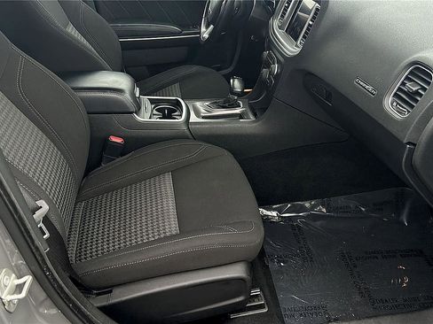 Used 2023 Dodge Charger SXT image 10