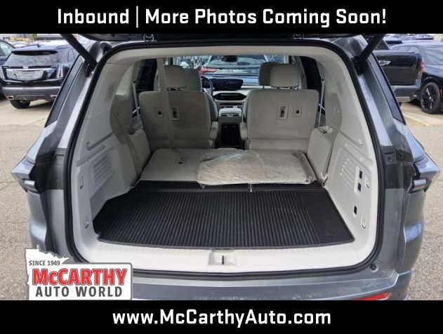 Used 2026 Buick Enclave Avenir AWD/4WD image 6