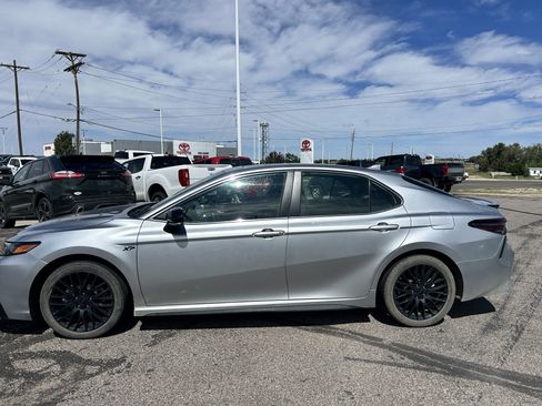 Used 2024 Toyota Camry SE w/ Convenience Package FWD image 2