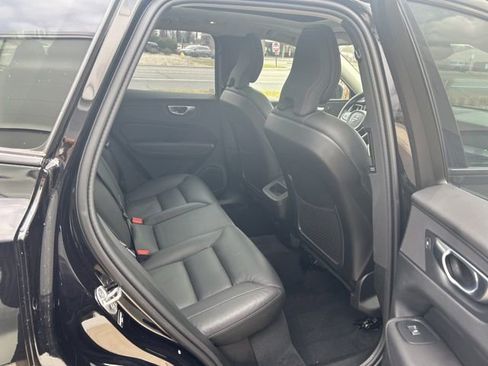 Used 2025 Volvo XC60 B5 Plus w/ Climate Package image 13