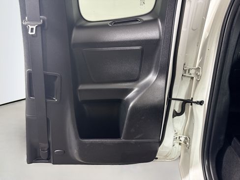 Used 2022 Toyota Tacoma SR RWD image 27
