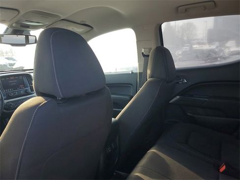 Certified 2019 GMC Canyon SLE w/ Driver Alert Package image 14