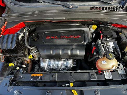 Used 2016 Jeep Renegade Trailhawk image 21