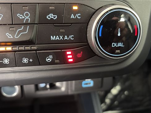Used 2024 Ford Maverick Lariat w/ Black Appearance Package AWD/4WD image 26