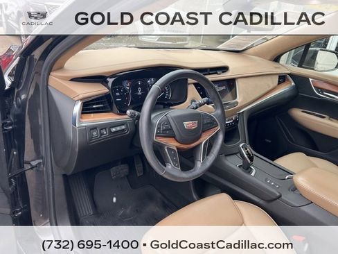 Used 2018 Cadillac XT5 Platinum w/ Driver Assist Package image 17