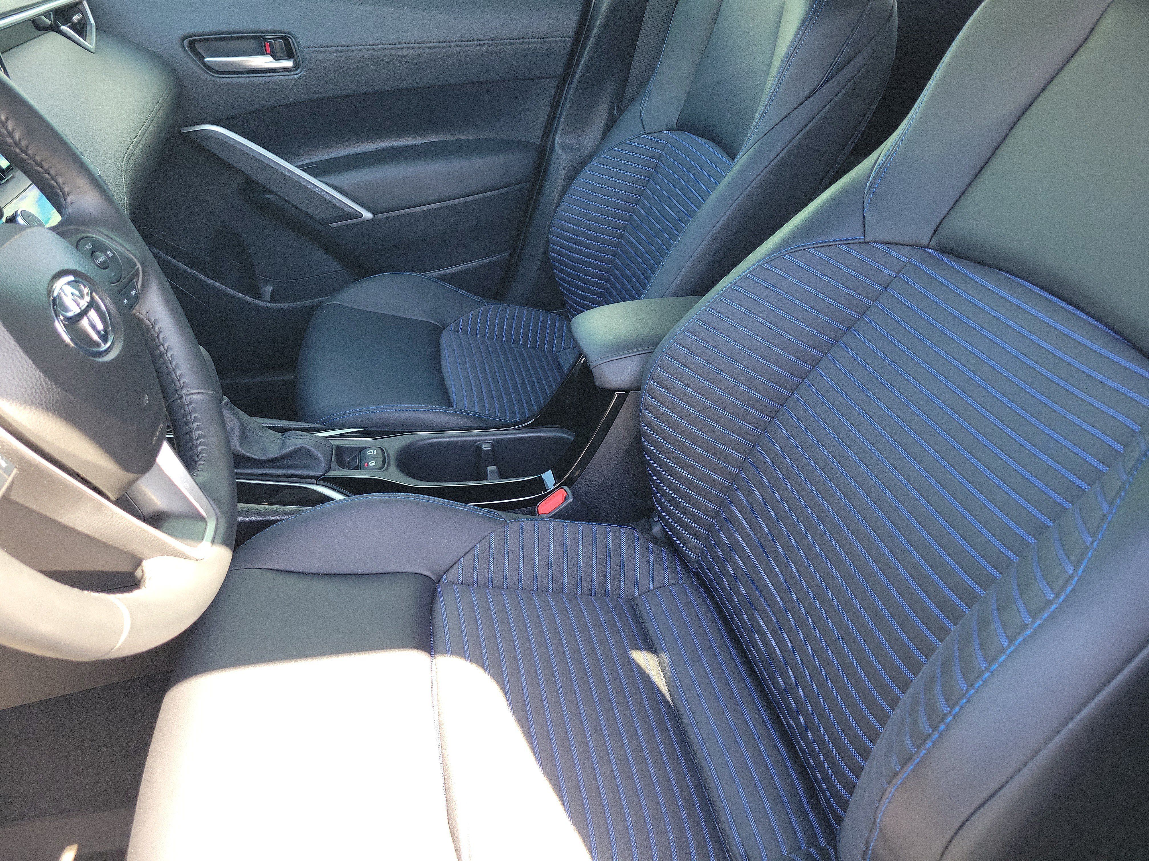 Used 2024 Toyota Corolla Cross AWD Hybrid w/ Convenience Package image 21