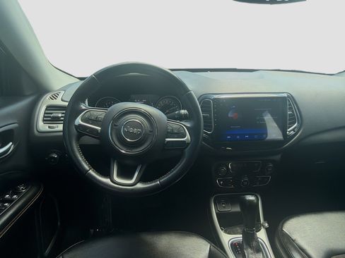 Used 2020 Jeep Compass Latitude FWD image 20