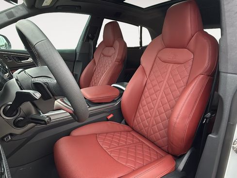New 2026 Audi SQ8 Prestige AWD/4WD image 15